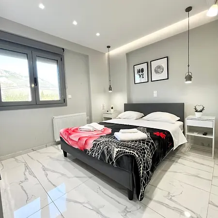 Apartment Blueline 1